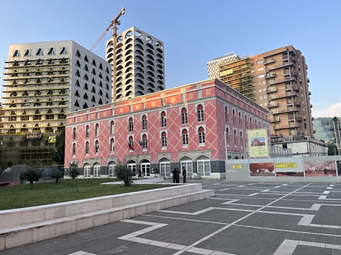 Tirana24_287429.JPG