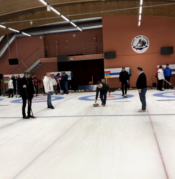 curling_282629.JPG